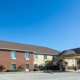 La Quinta Inn by Wyndham Calhoun South I-75，位于卡尔霍恩的酒店