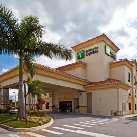 Holiday Inn Express Stuart by IHG，位于斯图尔特的酒店
