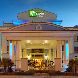 Holiday Inn Express Trincity by IHG，位于Piarco的酒店