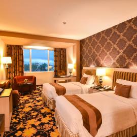 Grand Rocky Hotel Bukittinggi，位于武吉丁宜的酒店