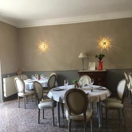 Les 2 grives - auberge restaurant，位于Bras-dʼAsse的酒店