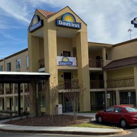 Days Inn by Wyndham Atlanta/Southlake/Morrow，位于莫罗的酒店