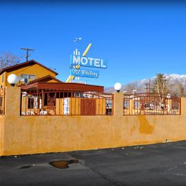 Mount Whitney Motel，位于隆派恩的酒店