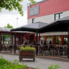 Jennys Hotell och Restaurang,位于阿尔维卡的酒店