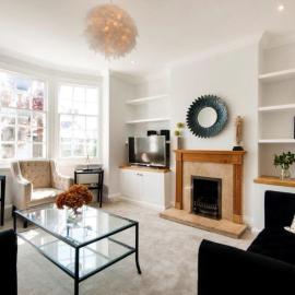 Modern Family Home in London Close to Amenities and Train，位于伦敦的酒店