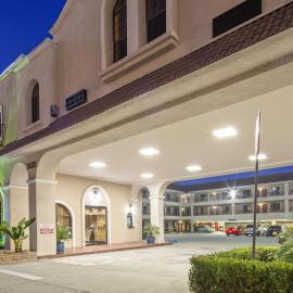 Best Western Pasadena Royale Inn & Suites，位于帕萨迪纳的酒店