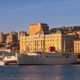 Botel Marina，位于里耶卡的酒店