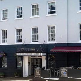 The Beaufort Hotel，位于切普斯托的酒店