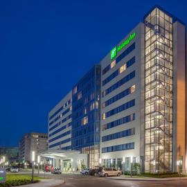 Holiday Inn Cleveland Clinic by IHG,位于克利夫兰的酒店
