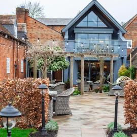 The Bell, Alderminster, Stratford-upon-Avon - Brunning and Price，位于阿德敏斯特的酒店