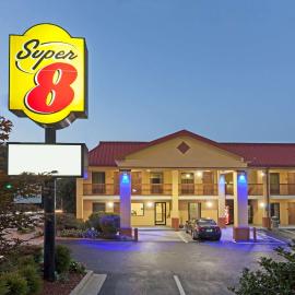 Super 8 by Wyndham Decatur/Dntn/Atlanta Area，位于迪凯特的酒店