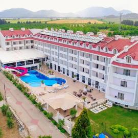 Dalaman Airport Lykia Thermal & Spa Hotel，位于达拉曼的酒店