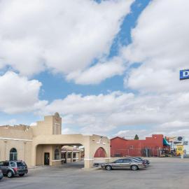 Days Inn by Wyndham Pueblo,位于普韦布洛的酒店