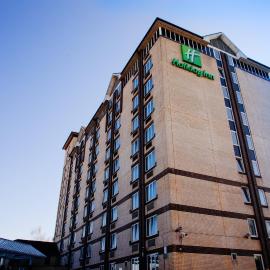 Holiday Inn Slough Windsor by IHG，位于斯劳的酒店