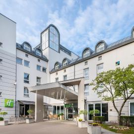 Holiday Inn Lübeck by IHG，位于吕贝克的酒店