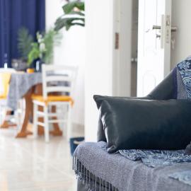 Violetta I 2 min Walk from the Beach，位于比尔泽布贾的酒店