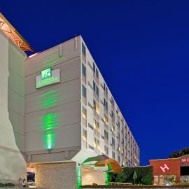 Holiday Inn At the Campus by IHG，位于曼哈顿的酒店