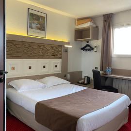 Kimotel Epône-Flins,位于埃彭纳的酒店