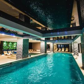 HOTEL CARPAT INN，位于阿祖加的酒店