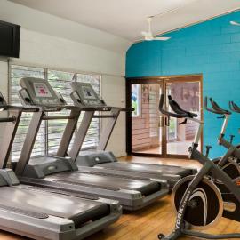Holiday Inn & Suites Port Moresby by IHG，位于莫尔兹比港的酒店