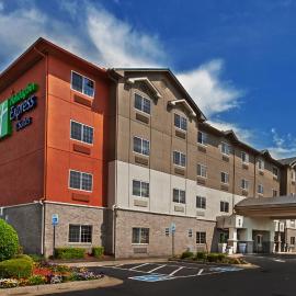 Holiday Inn Express Hotel and Suites Jenks by IHG，位于Jenks的酒店