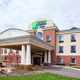 Holiday Inn Express Hotel & Suites Howell by IHG，位于Howell的酒店