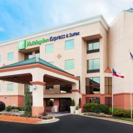 Holiday Inn Express Hotel & Suites Lawrenceville by IHG，位于罗维莎的酒店