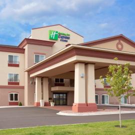 Holiday Inn Express Hotel & Suites Antigo by IHG，位于Antigo的酒店