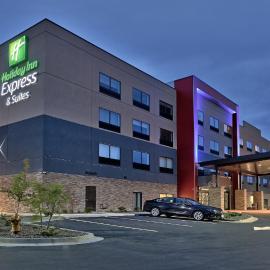 Holiday Inn Express & Suites Broomfield by IHG