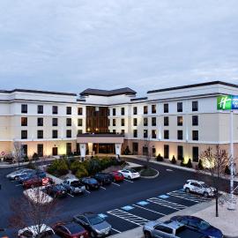 Holiday Inn Express & Suites Harrisburg West，位于梅卡尼克斯堡的酒店