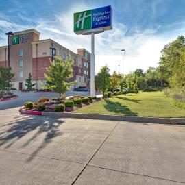 Holiday Inn Express and Suites Oklahoma City North by IHG,位于爱德蒙的酒店