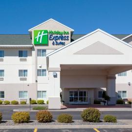 Holiday Inn Express Hotel and Suites Stevens Point by IHG,位于史蒂文斯波因特的酒店
