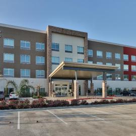 Holiday Inn Express & Suites - Houston East - Beltway 8 by IHG，位于Cloverleaf的酒店