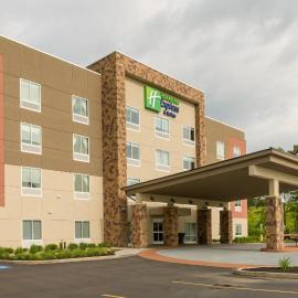 Holiday Inn Express & Suites Jamestown by IHG，位于詹姆斯敦的酒店