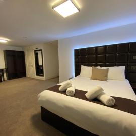 The Charles Hotel，位于查塔姆的酒店