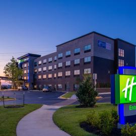 Holiday Inn Express & Suites - Olathe West by IHG，位于奥拉西的酒店