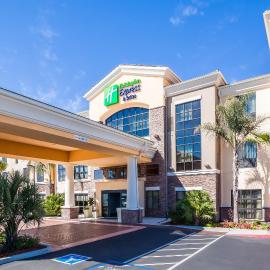 Holiday Inn Express & Suites Eureka by IHG，位于尤里卡的酒店
