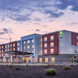 Holiday Inn Express & Suites Salem North - Keizer by IHG，位于Keizer的酒店