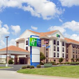Holiday Inn Express Hotel & Suites Shawnee I-40 by IHG，位于肖尼的酒店