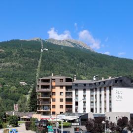 SOWELL HOTELS Le Parc & Spa，位于布里昂松的酒店