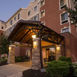 Staybridge Suites Harrisburg-Hershey by IHG，位于哈里斯堡的酒店