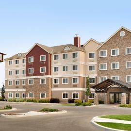 Staybridge Suites West Edmonton by IHG，位于埃德蒙顿的酒店