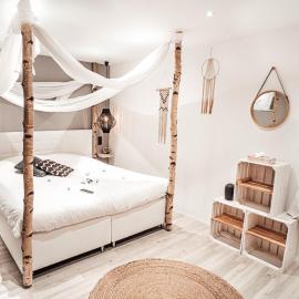 Holiday Home Wonderland with private Spa/Wellness，位于Ralingen的酒店