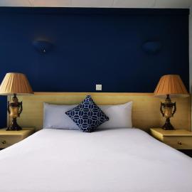 Castle Hotel，位于梅瑟蒂德菲尔的酒店