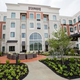Staybridge Suites Miamisburg by IHG，位于迈阿密斯堡的酒店