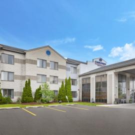 Candlewood Suites Grand Rapids Airport by IHG，位于大急流城的酒店