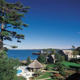 Holiday Inn Bar Harbor Regency Hotel by IHG，位于巴港的酒店