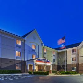 Candlewood Suites Owasso by IHG，位于Owasso的酒店