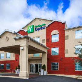Holiday Inn Express Hotel & Suites Reading by IHG，位于雷丁的酒店