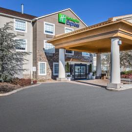 Holiday Inn Express & Suites Alcoa Knoxville Airport by IHG，位于阿尔科的酒店